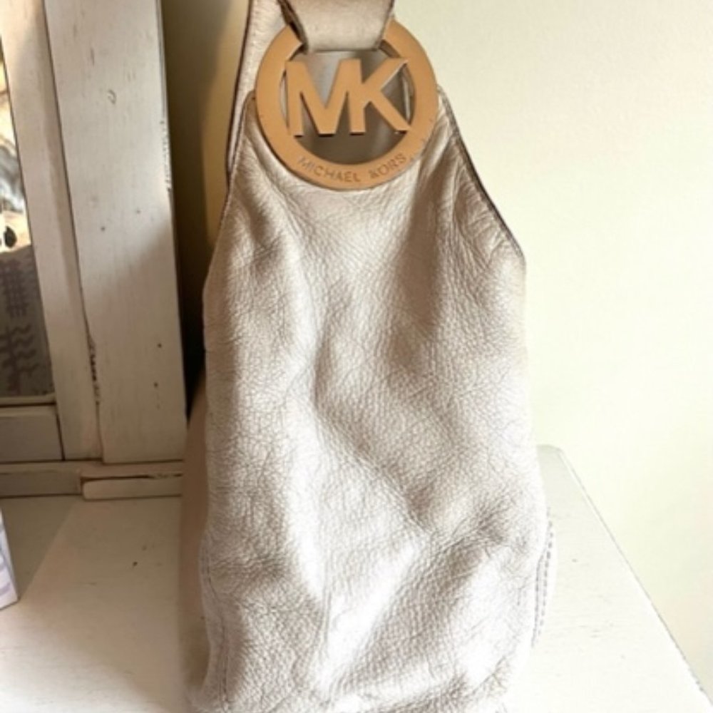 Michael Kors- Off white leather shoulder bag